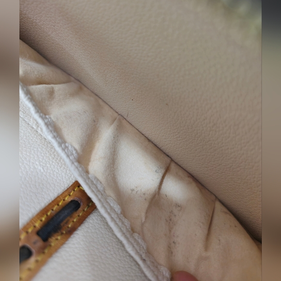 ✅️SOLD✅Louis Vuitton Monogram Trousse Brush GM Cosmetic Pouch(Date Code:VI 0052) - Picture 16 of 16